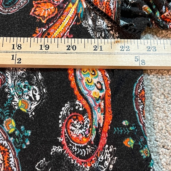 Est 1946 Paisley Black SS Blouse Size XL - Picture 5 of 7